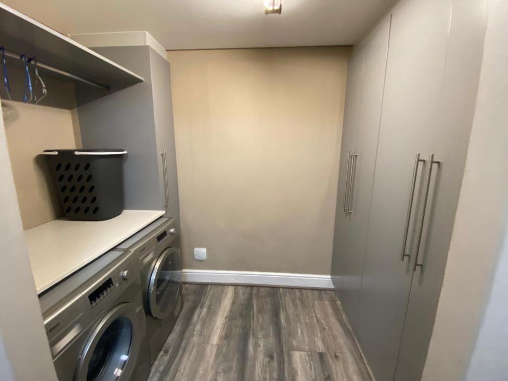 Loddey'S Self Catering Apartments - By Beach Collection Странд Екстер'єр фото